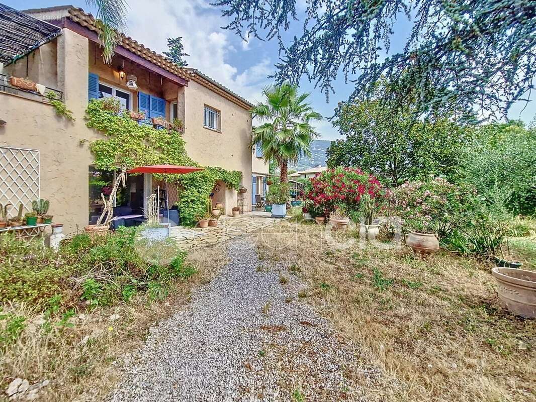 Maison à PEYMEINADE