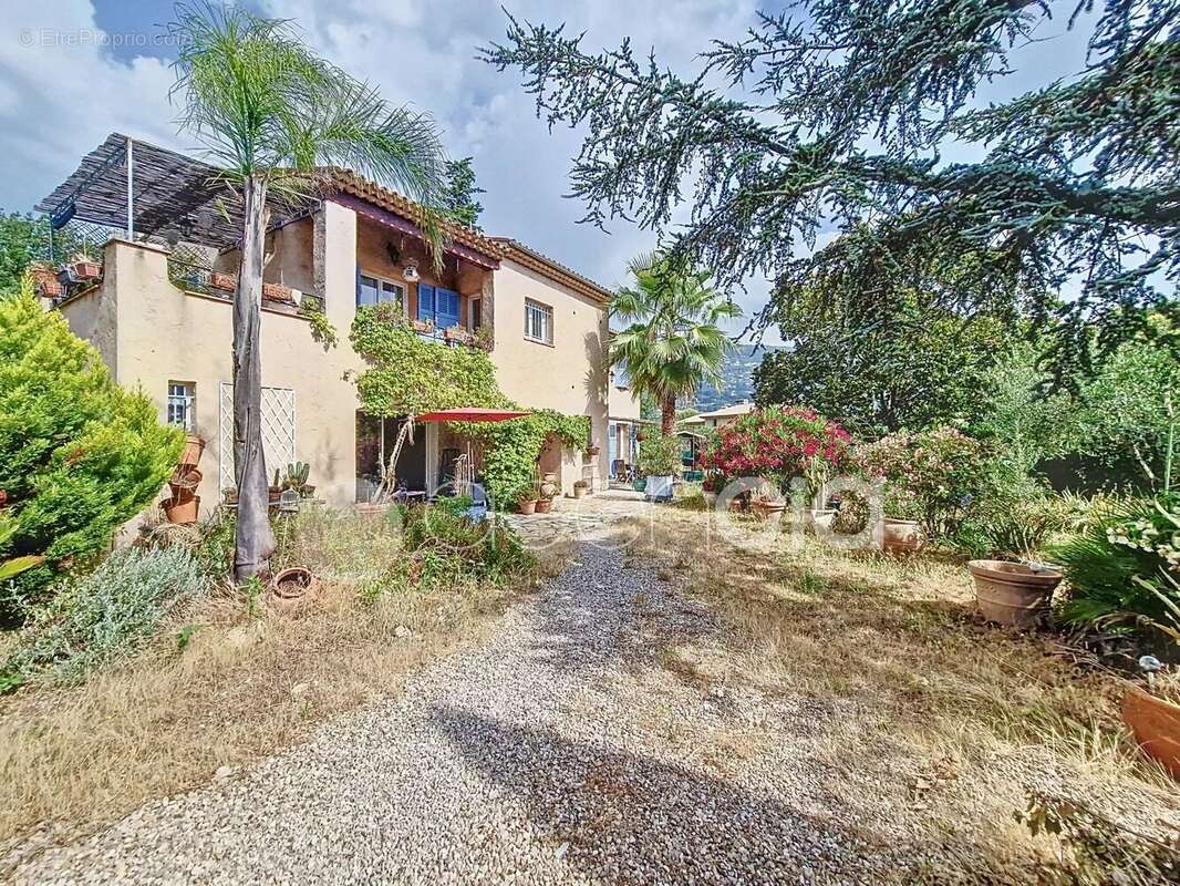 Maison à PEYMEINADE