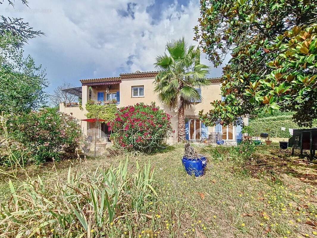 Maison à PEYMEINADE