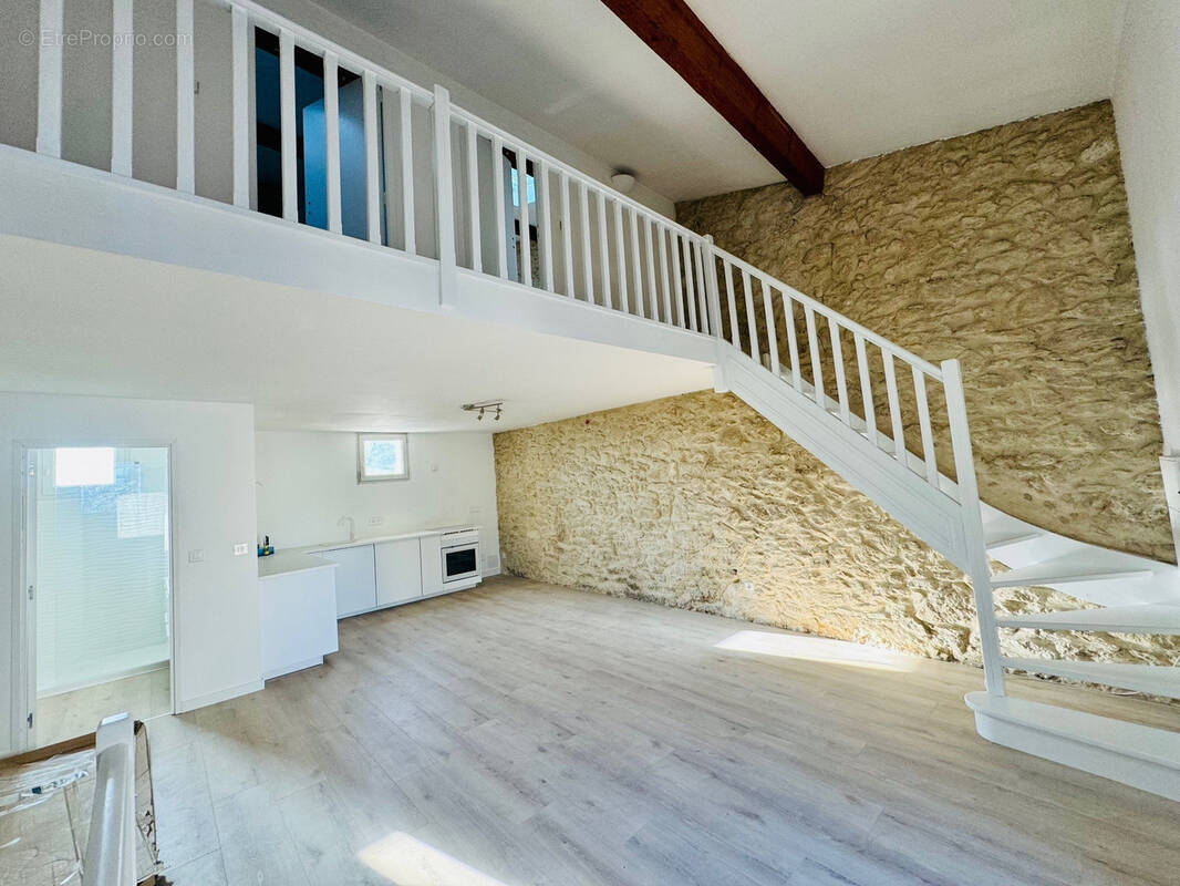 Maison à SAINT-JEAN-DE-VEDAS