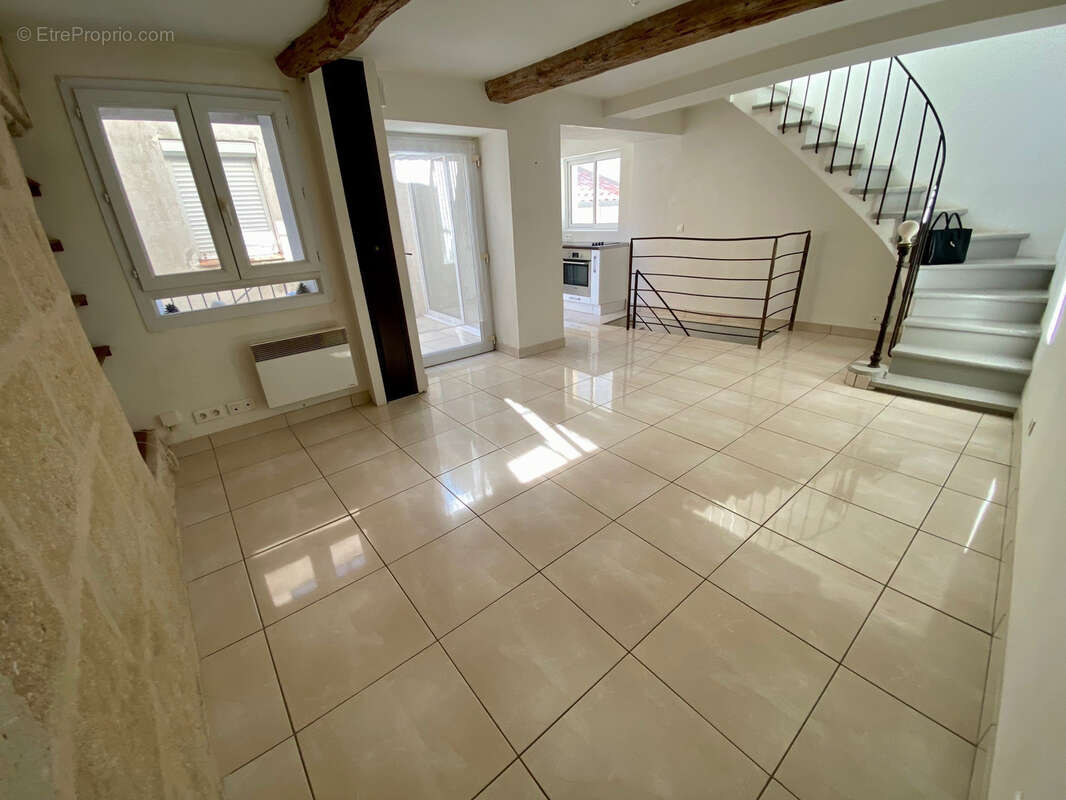 Maison à VILLENEUVE-LES-MAGUELONE