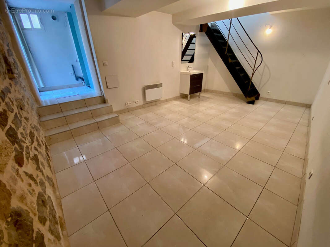 Maison à VILLENEUVE-LES-MAGUELONE