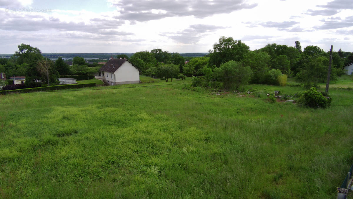 Terrain à VIERZON