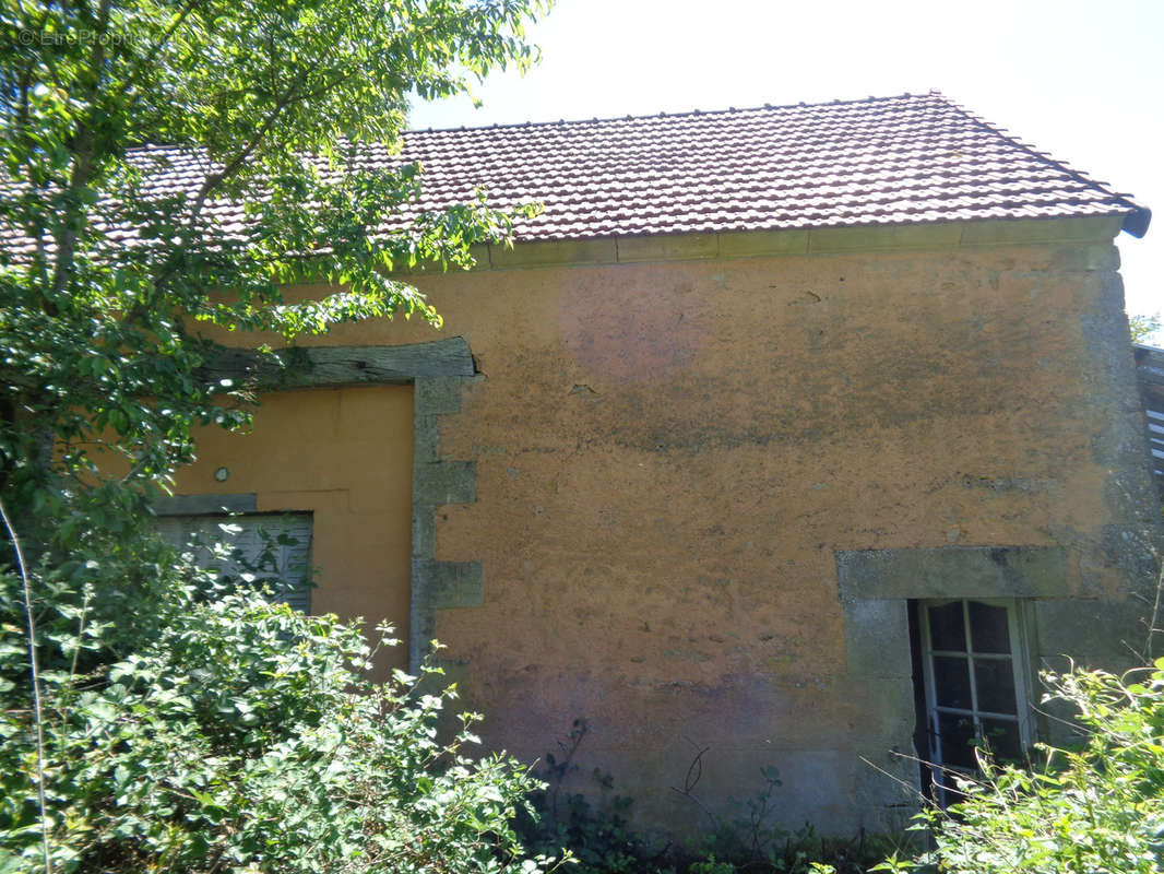 Maison à SAINT-BENIN-DES-BOIS