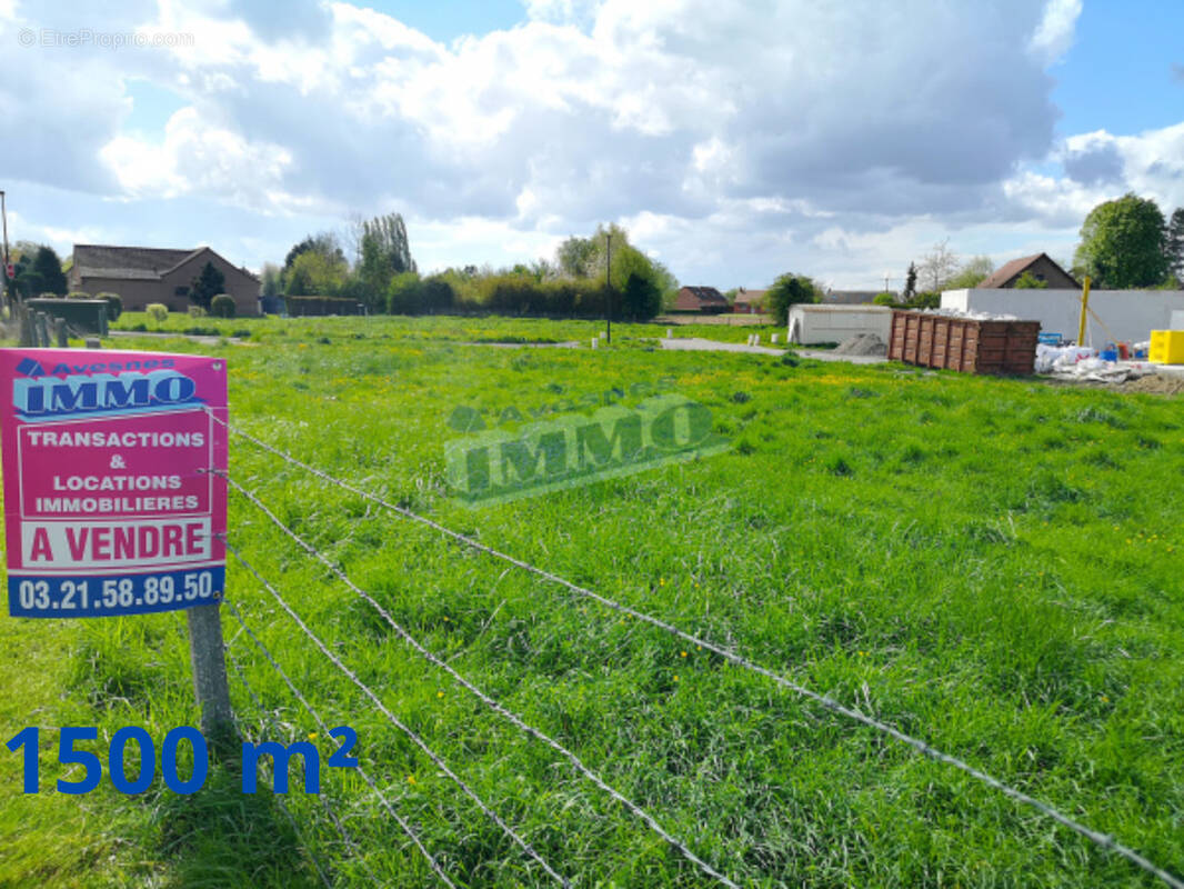 Terrain à DUISANS