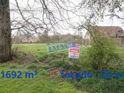 Terrain à AVERDOINGT