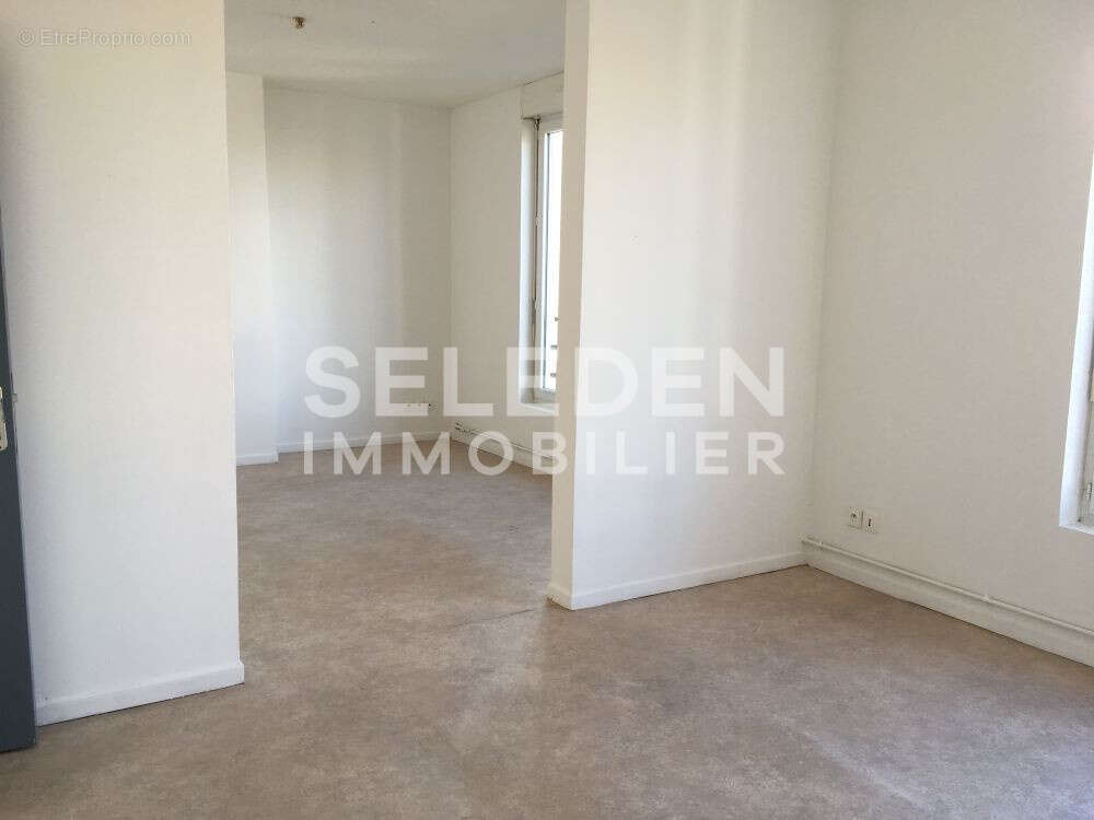 Appartement à BRUAY-LA-BUISSIERE