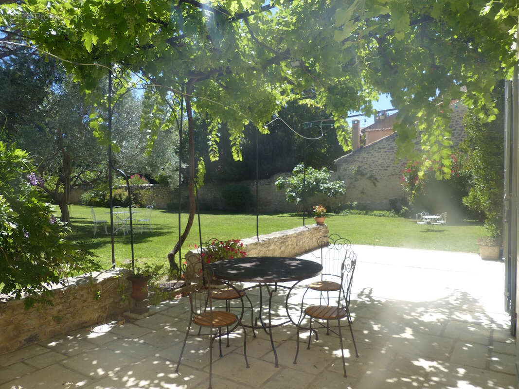 Maison à SAINT-PAUL-TROIS-CHATEAUX