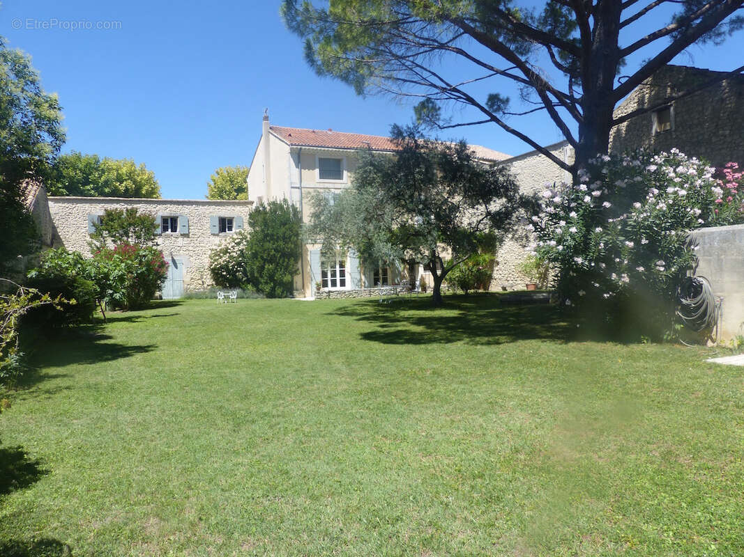 Maison à SAINT-PAUL-TROIS-CHATEAUX
