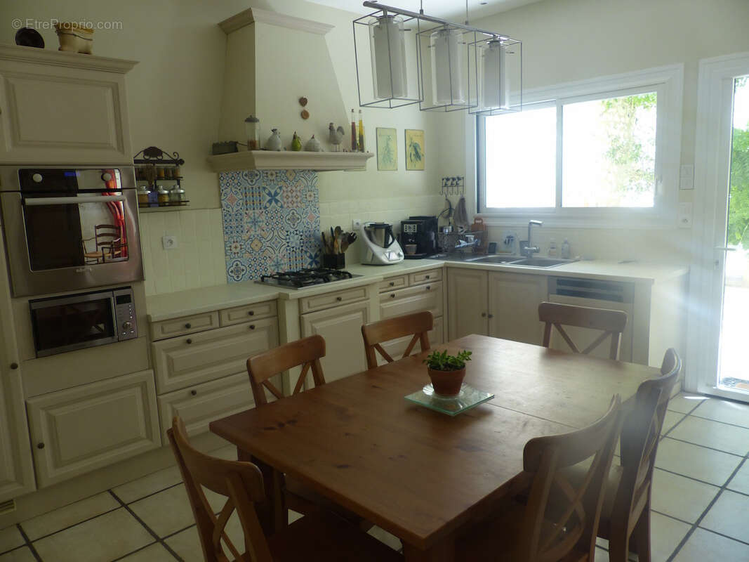 Maison à SAINT-PAUL-TROIS-CHATEAUX