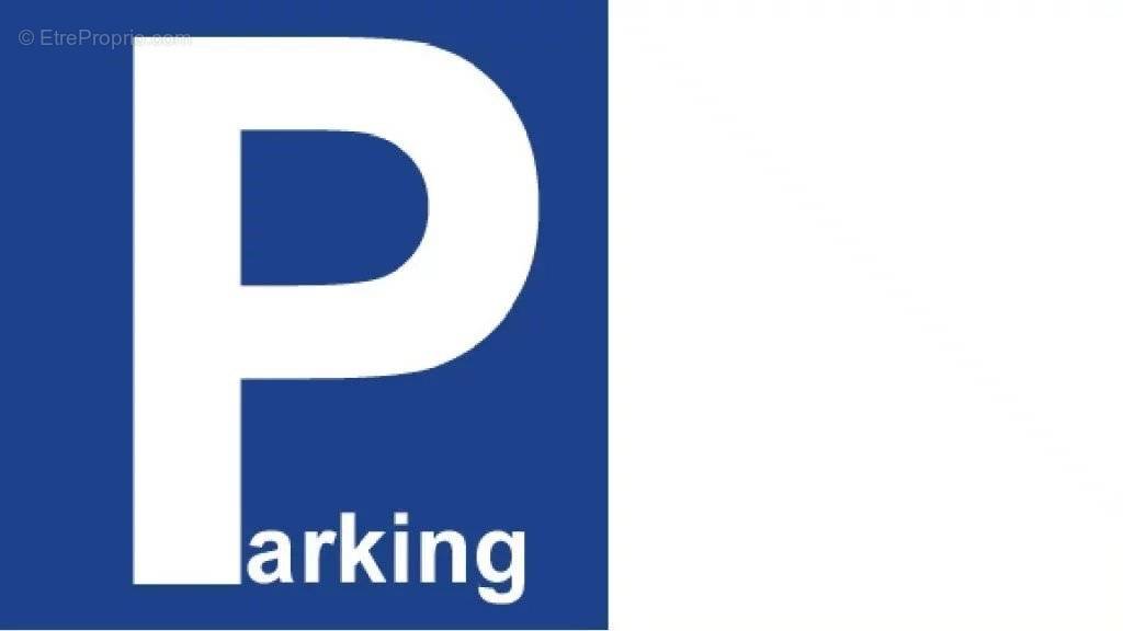 Parking à CROISSY-SUR-SEINE