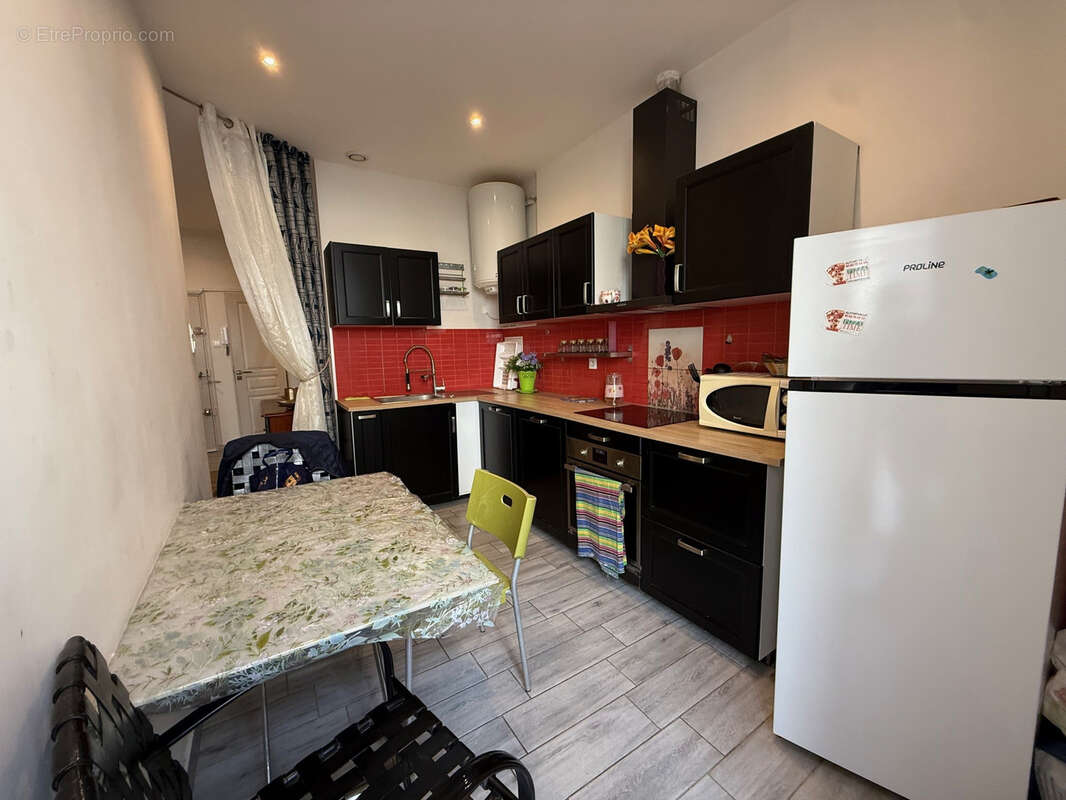 Appartement à MARSEILLE-6E