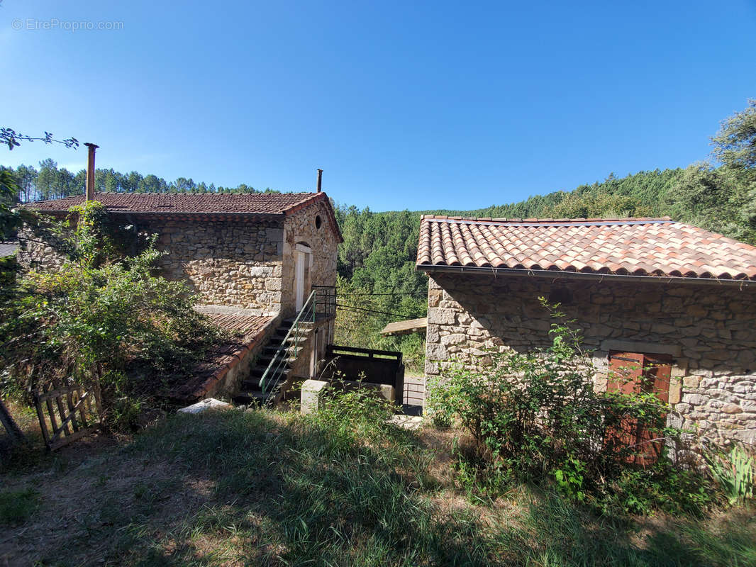 Maison à PORTES