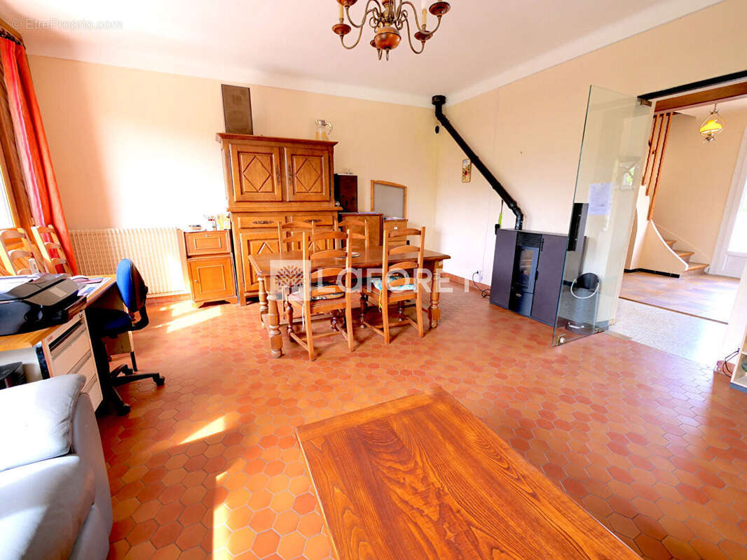 Maison à SERRALONGUE