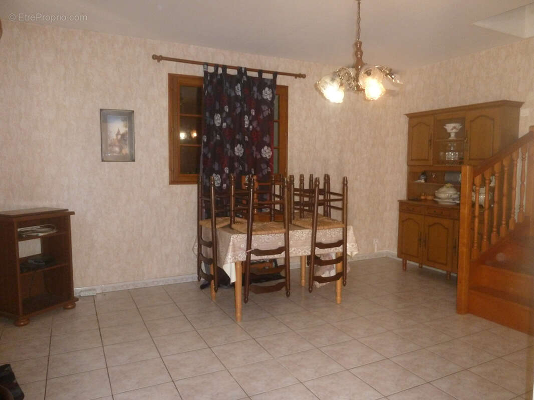 Maison à PUY-L&#039;EVEQUE