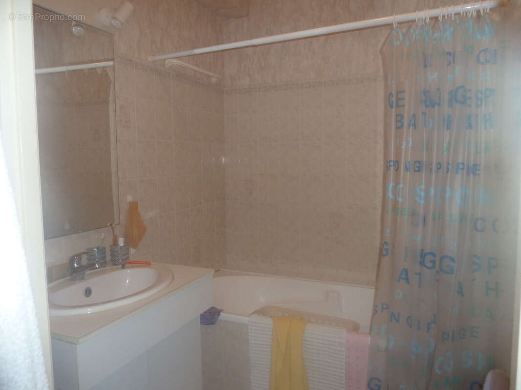 Maison à PUY-L&#039;EVEQUE