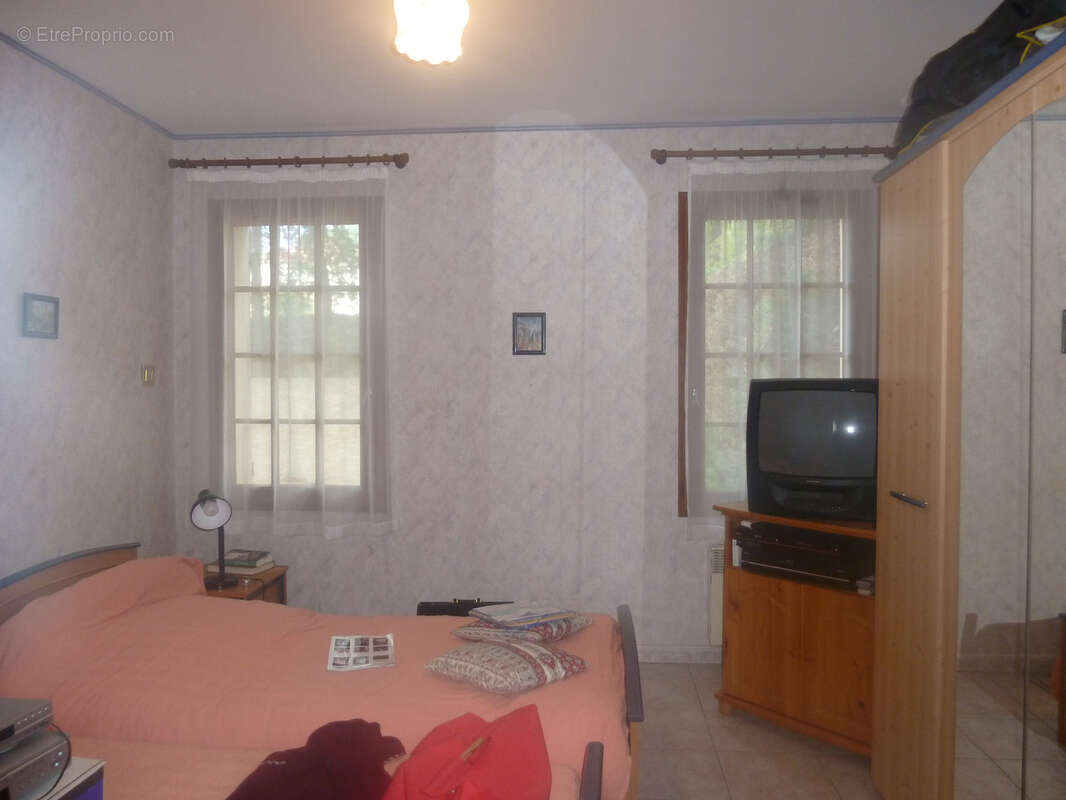 Maison à PUY-L&#039;EVEQUE