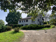 Maison à PUY-L&#039;EVEQUE