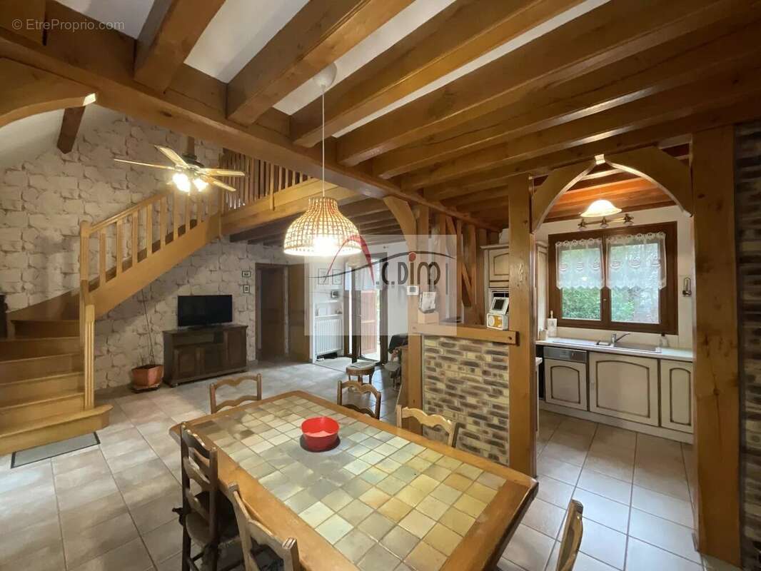 Maison à DAMMARIE-LES-LYS