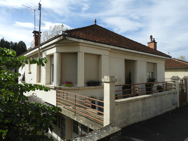 Maison à VILLEFRANCHE-DE-ROUERGUE