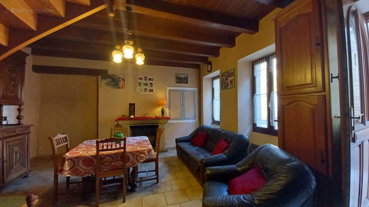 Maison à VILLEFRANCHE-DU-PERIGORD