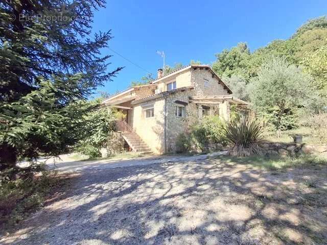 Maison à SAINT-PAUL-LE-JEUNE