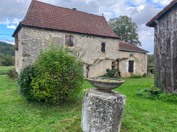 Maison à PRAYSSAC