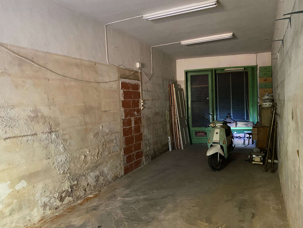 Maison à CAMARET-SUR-AIGUES