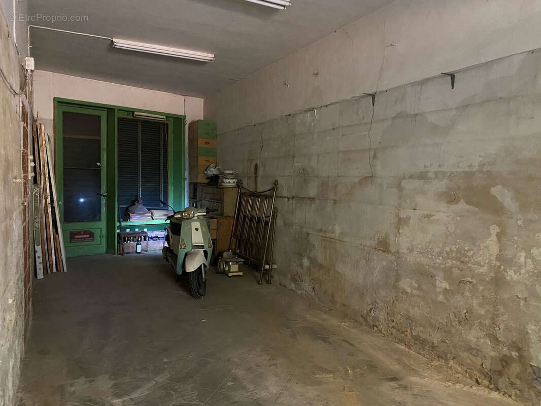 Maison à CAMARET-SUR-AIGUES