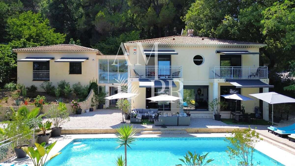 Maison à CANNES