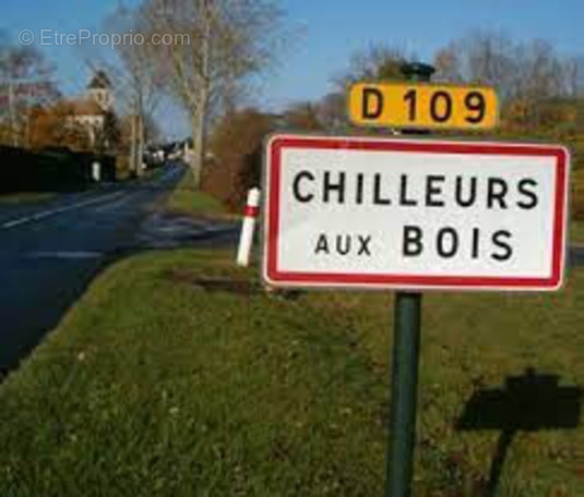 Terrain à CHILLEURS-AUX-BOIS