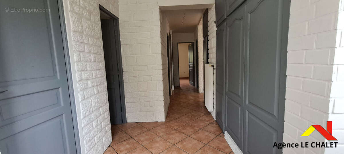 Maison à VILLENEUVE-LE-ROI