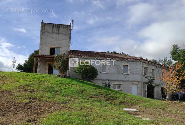 Maison à LAUZERTE