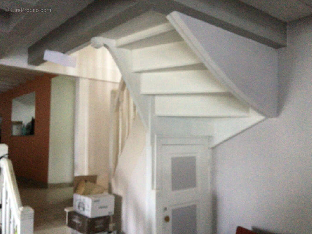 Appartement à VEIGNE