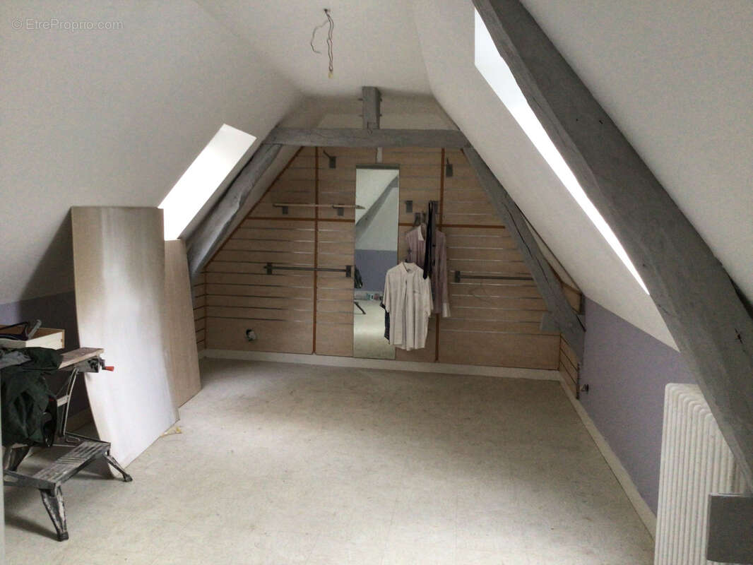 Appartement à VEIGNE