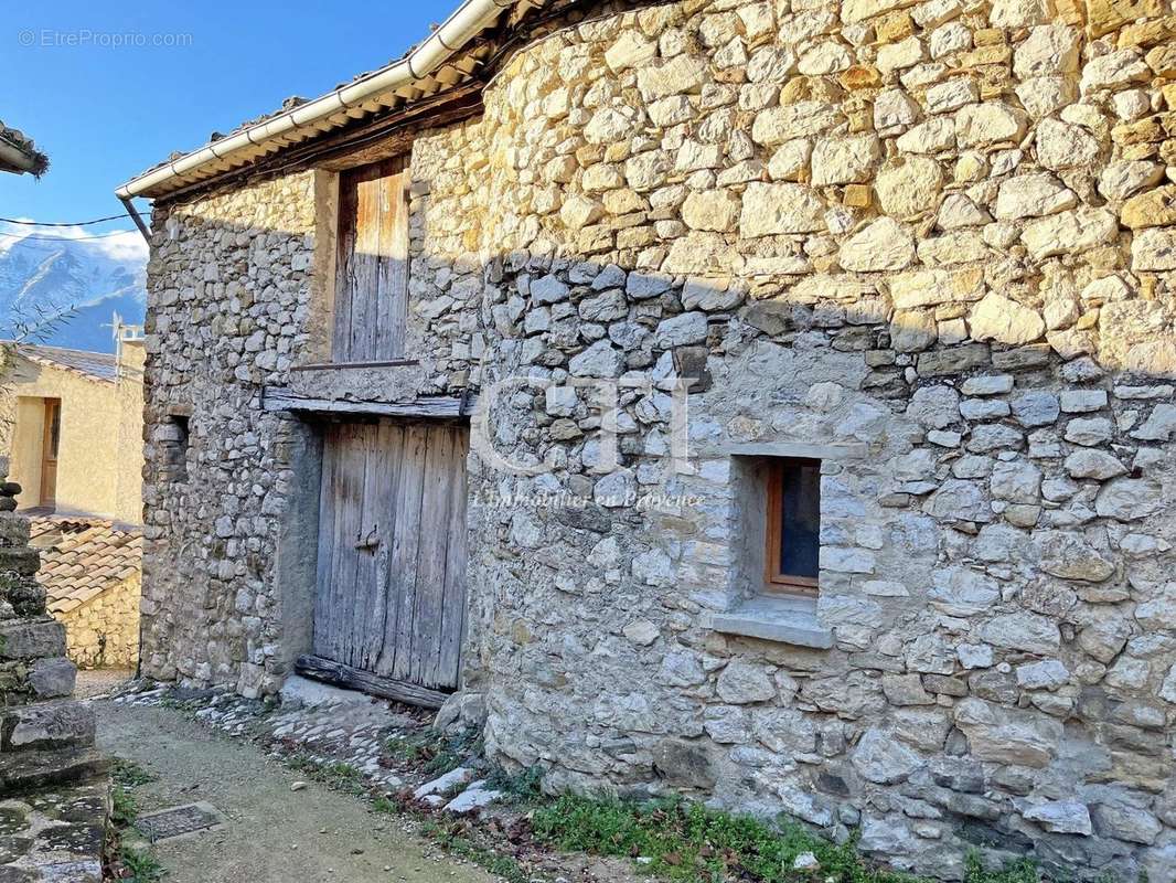 Maison à BUIS-LES-BARONNIES