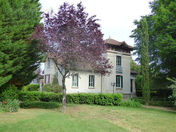 Maison à VITRY-AUX-LOGES