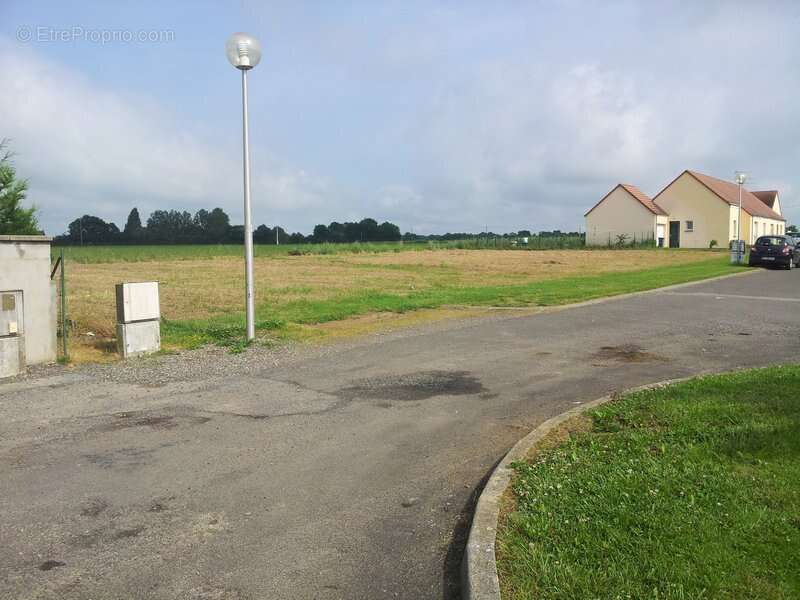 Terrain à L&#039;AIGLE