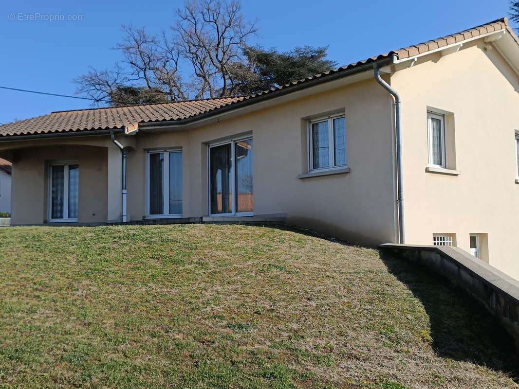 Maison à ROUSSILLON