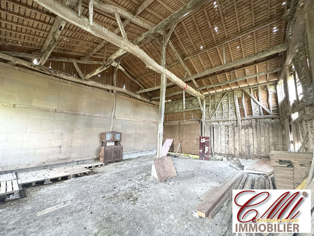 Terrain à GIFFAUMONT-CHAMPAUBERT