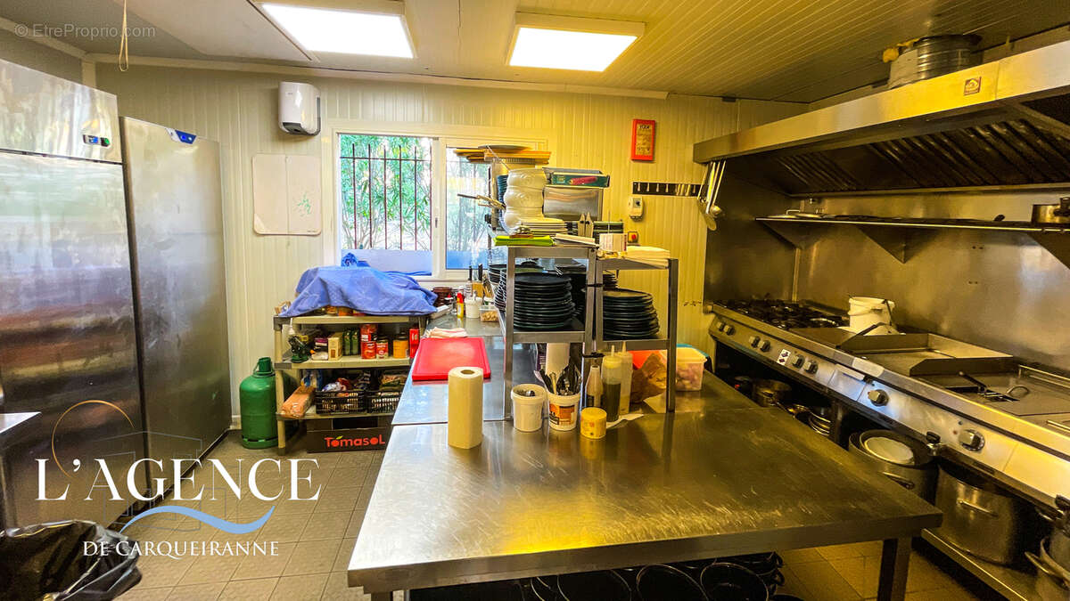 Commerce à BORMES-LES-MIMOSAS