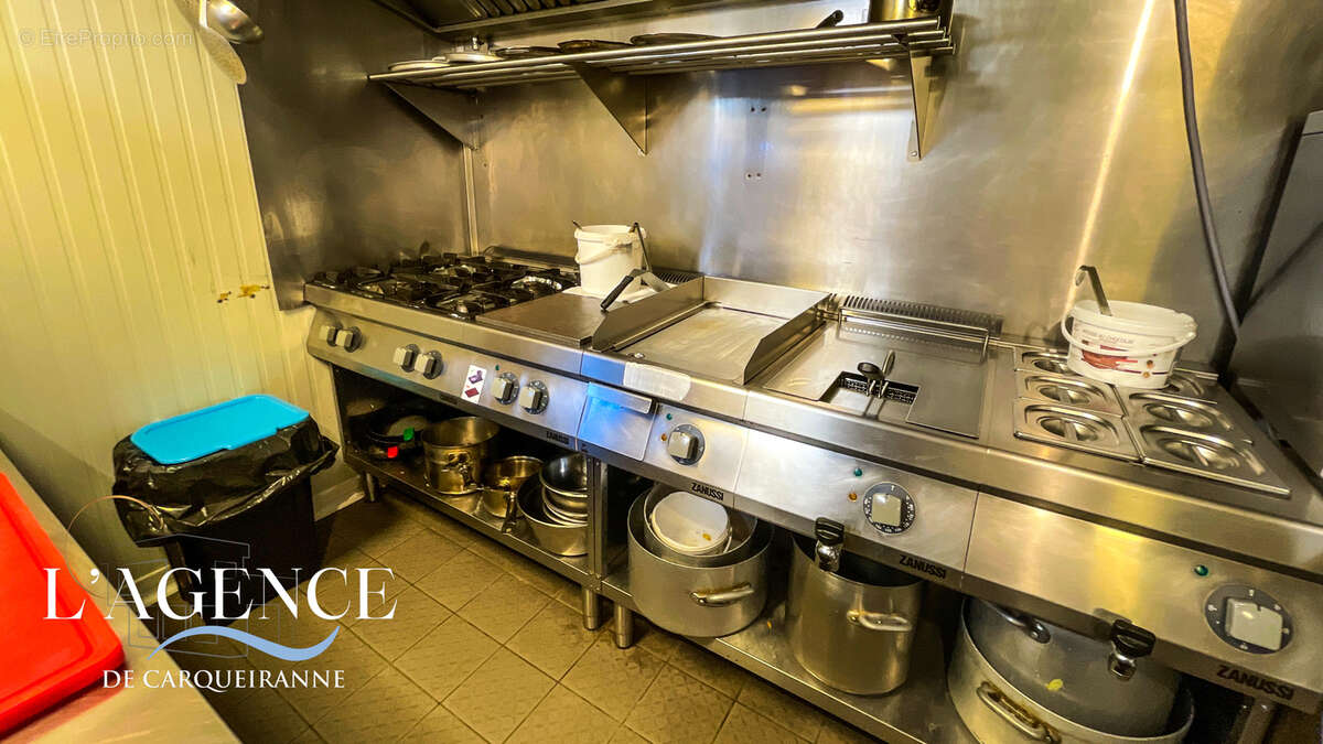 Commerce à BORMES-LES-MIMOSAS