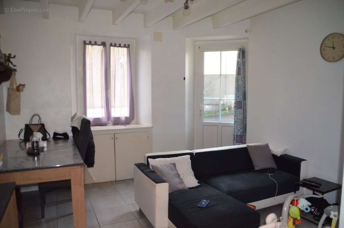 Appartement à LA CAILLERE-SAINT-HILAIRE