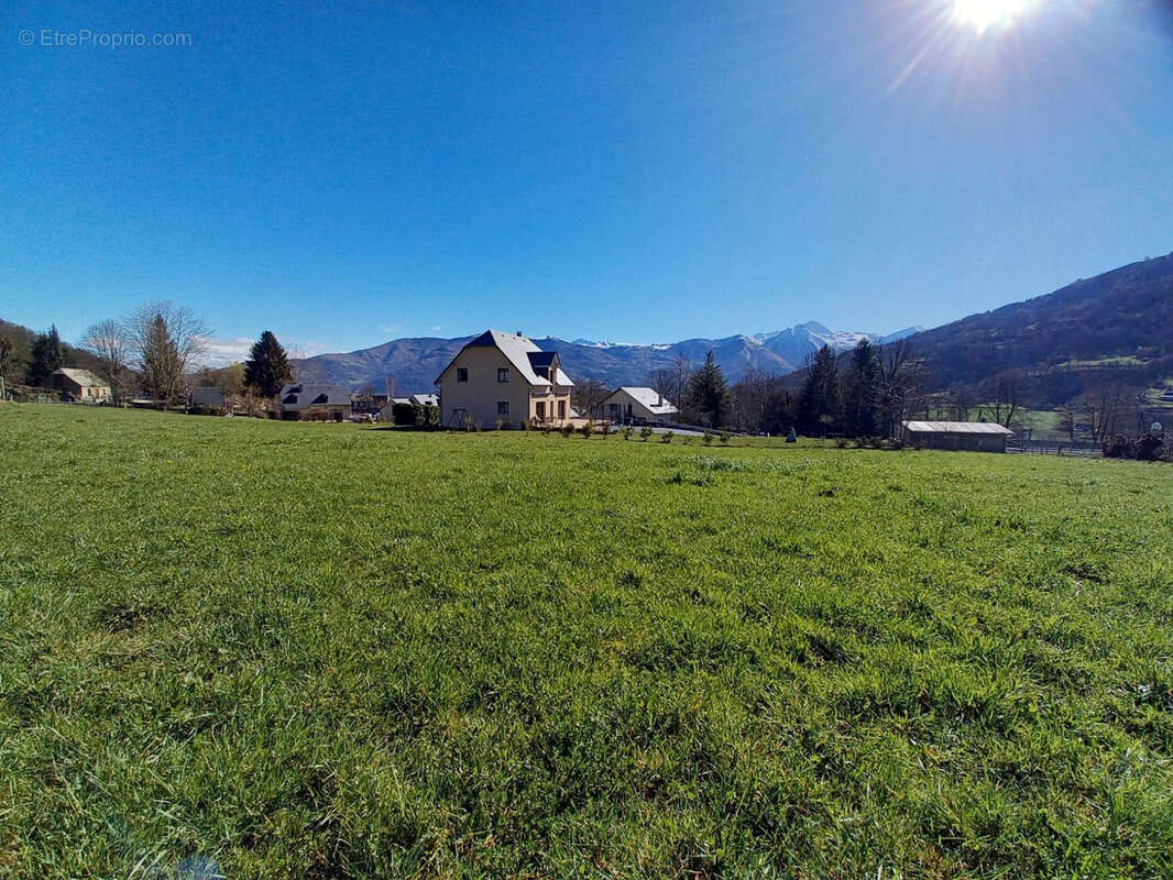 Terrain à ARGELES-GAZOST