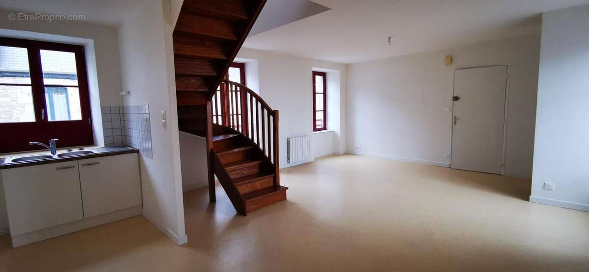 Appartement à SAINT-AUBIN-DU-CORMIER