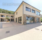 Commerce à PIETROSELLA