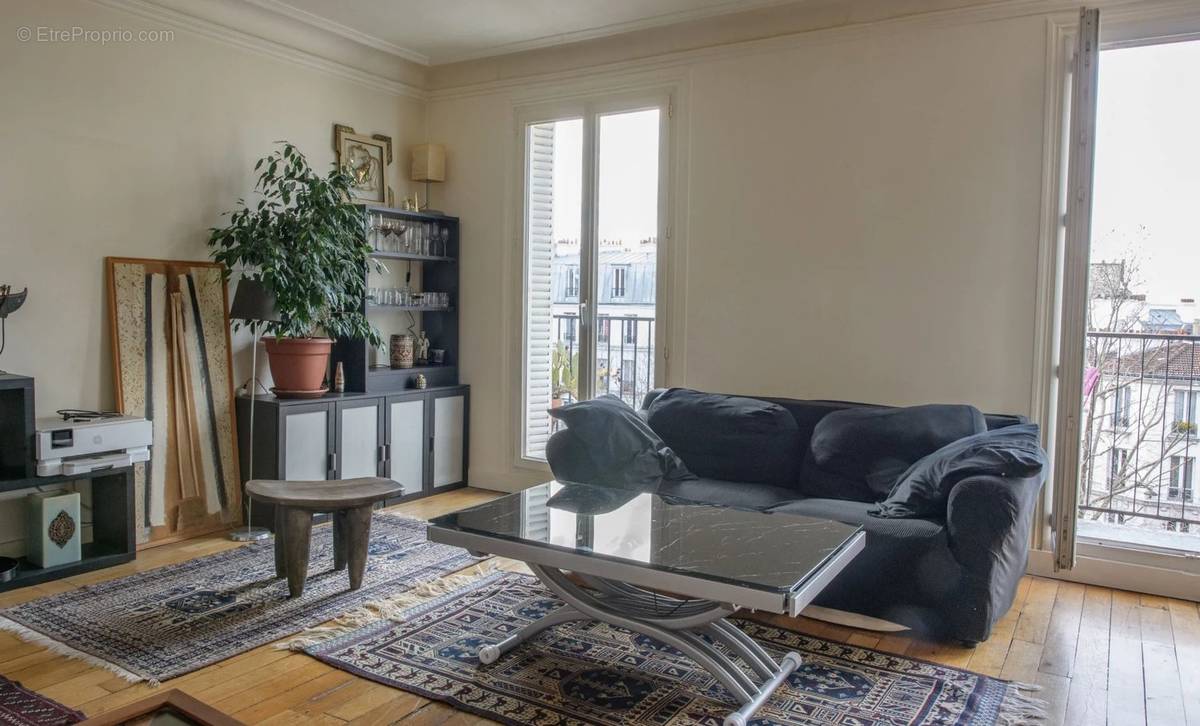 Appartement à PARIS-19E