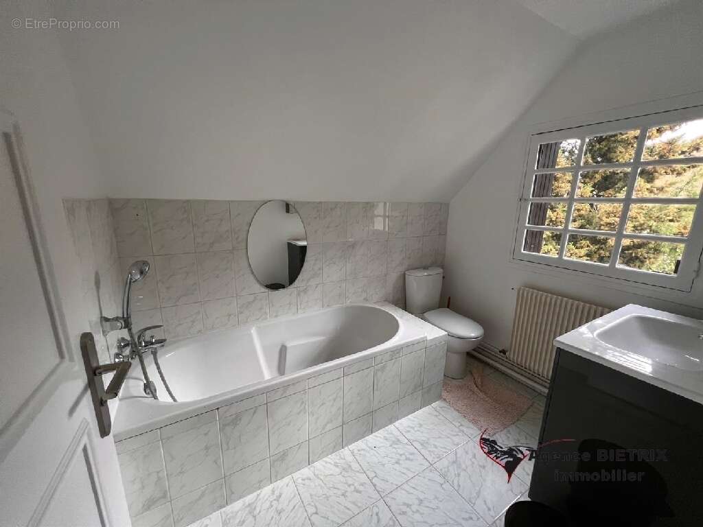 Maison à VILLIERS-ADAM