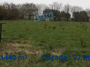 Terrain à BEAUMETZ-LES-LOGES