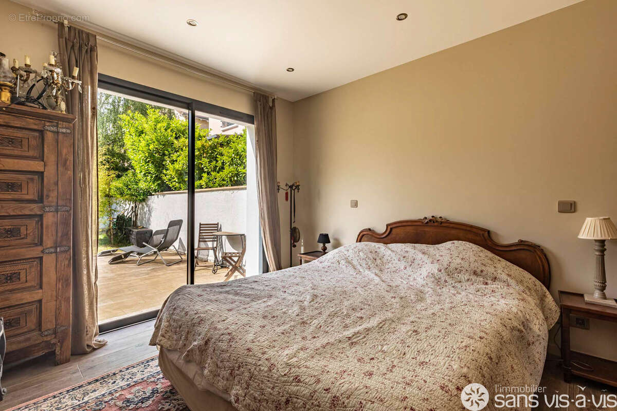 Maison à VERRIERES-LE-BUISSON